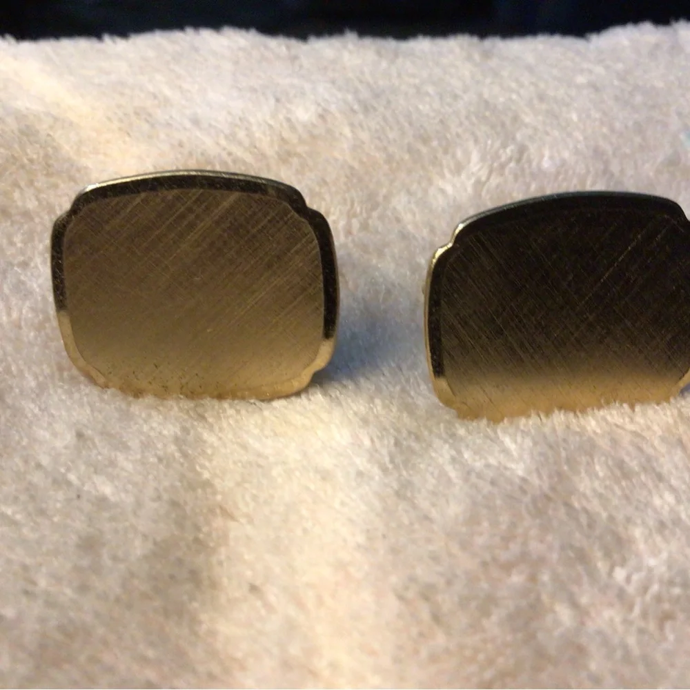 Men's Gold-Tone Square Cufflinks - Polished Brushed Finish